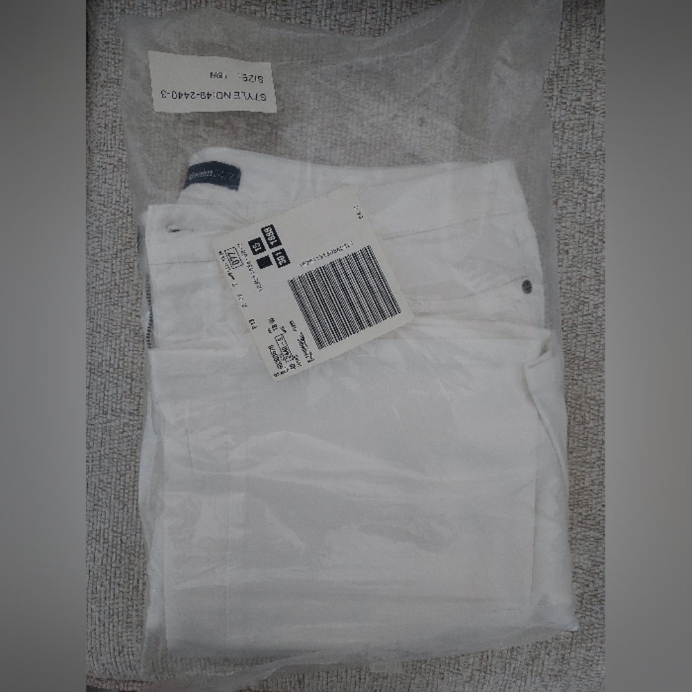 New Women's white jeans Denim24/7 Style#2540-3 Size 18W